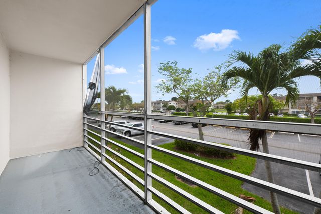 148 Preston Way 148, Boca Raton, FL 33434