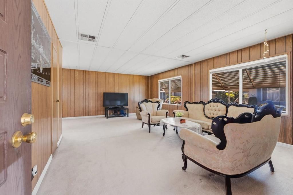 Image 4 of property listing at 102 Quail Hollow Drive 102, San Jose, CA 95128
