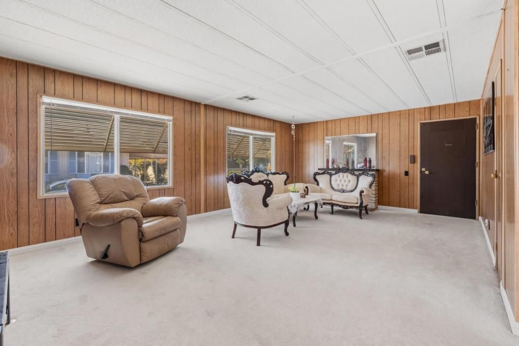 Image 5 of property listing at 102 Quail Hollow Drive 102, San Jose, CA 95128