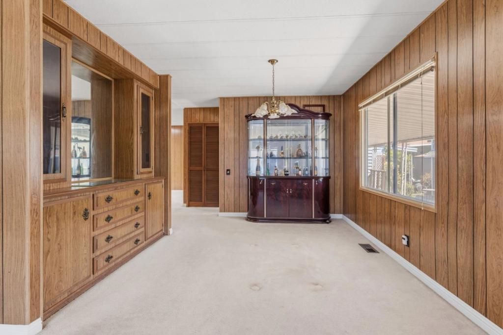 Image 7 of property listing at 102 Quail Hollow Drive 102, San Jose, CA 95128