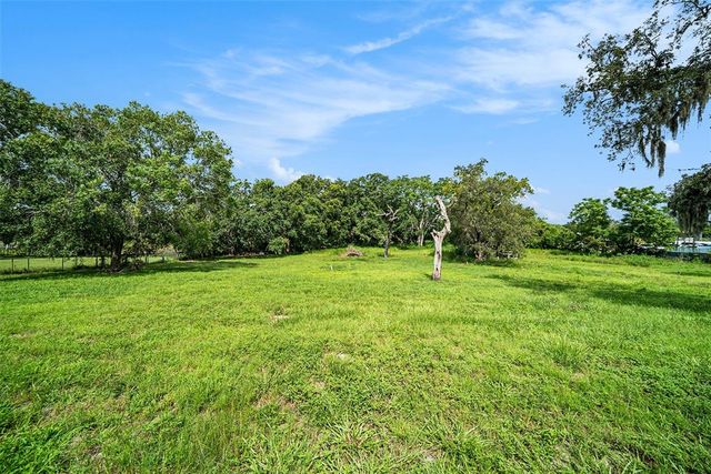 11911 PINE FOREST DRIVE, New Port Richey, FL 34654