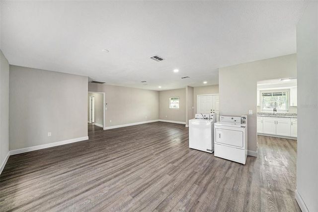 11911 PINE FOREST DRIVE, New Port Richey, FL 34654