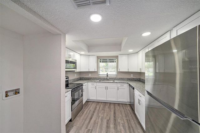11911 PINE FOREST DRIVE, New Port Richey, FL 34654
