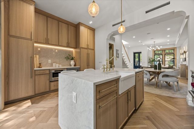 394 BAINBRIDGE Street, New York City, NY 11233