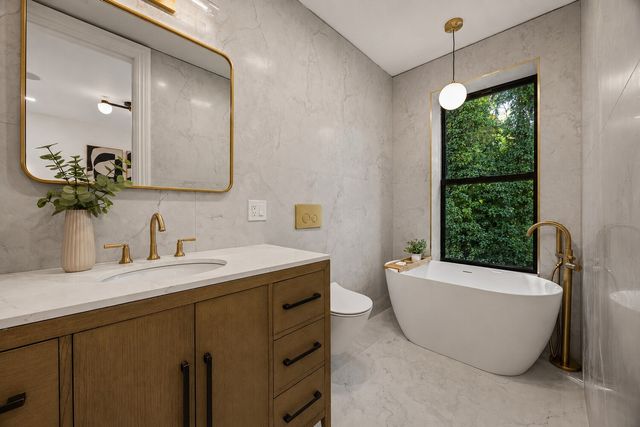 394 BAINBRIDGE Street, New York City, NY 11233