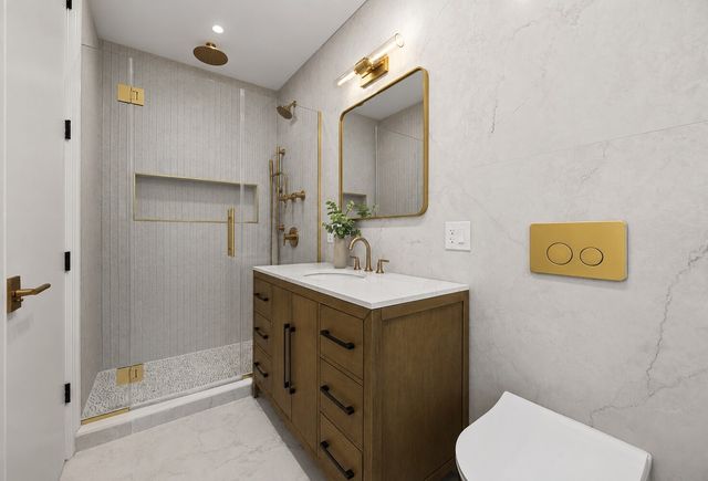 394 BAINBRIDGE Street, New York City, NY 11233
