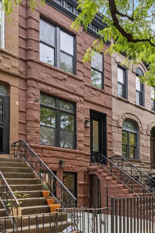 394 BAINBRIDGE Street, New York City, NY 11233
