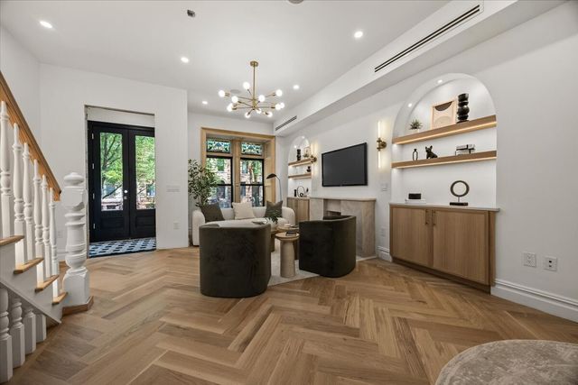 394 BAINBRIDGE Street, New York City, NY 11233