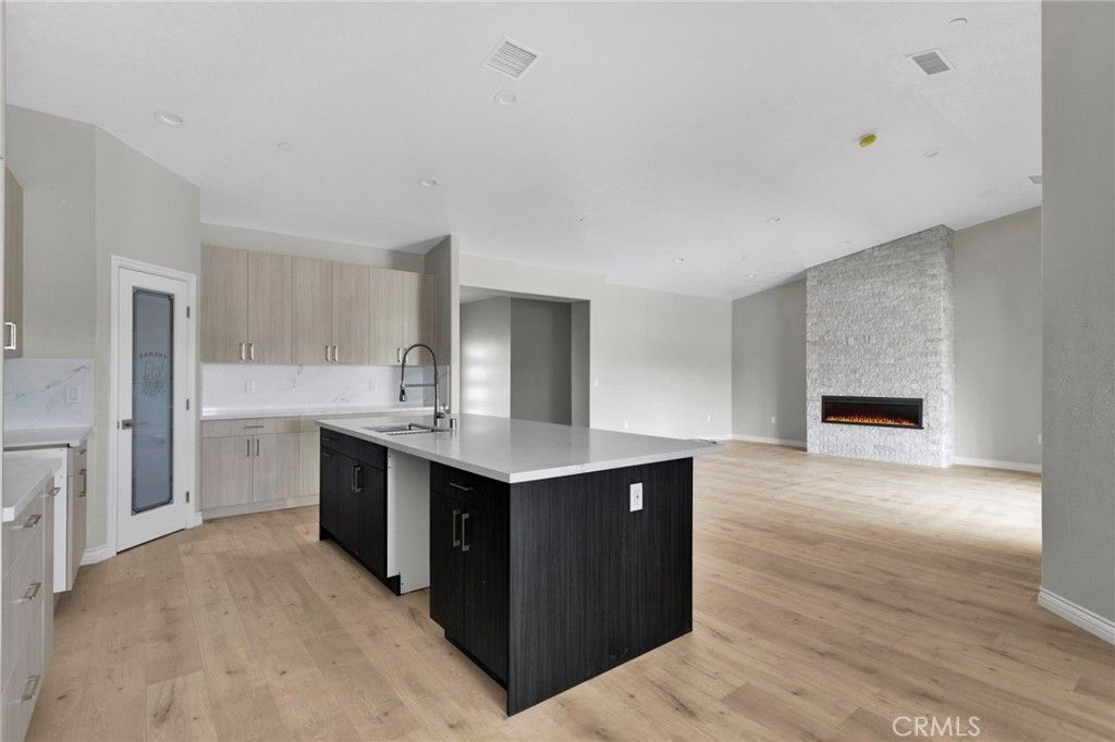 Image 14 of property listing at 15179 Olive St, Hesperia, CA 92345