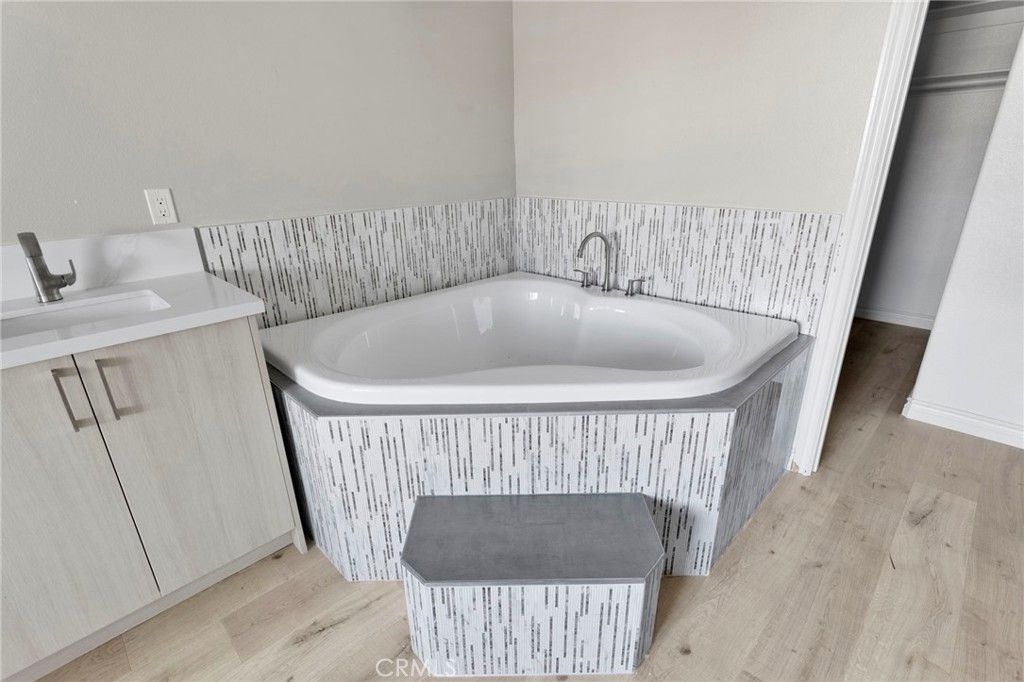 Image 20 of property listing at 15179 Olive St, Hesperia, CA 92345