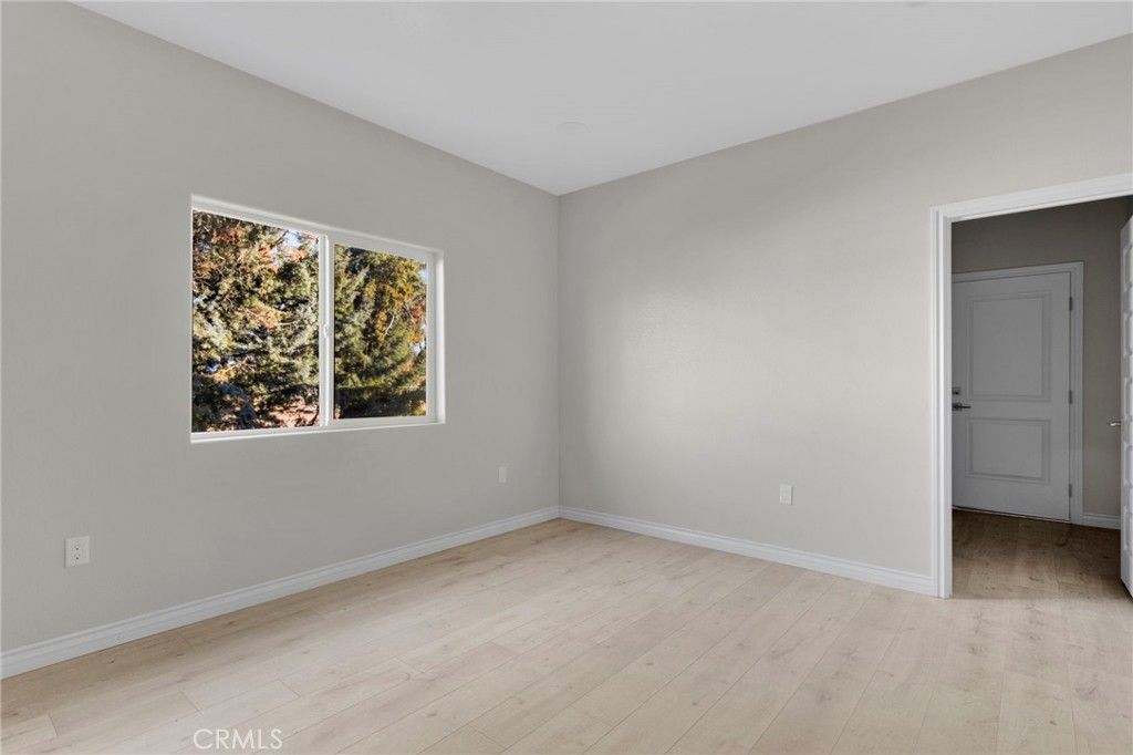 Image 25 of property listing at 15179 Olive St, Hesperia, CA 92345