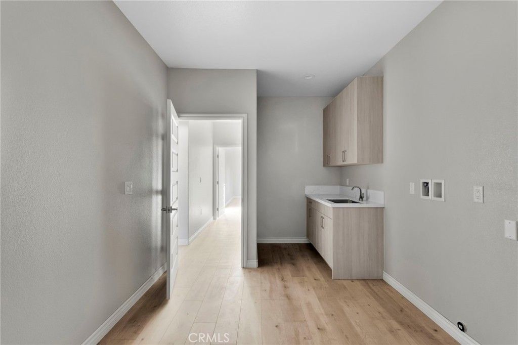 Image 37 of property listing at 15179 Olive St, Hesperia, CA 92345