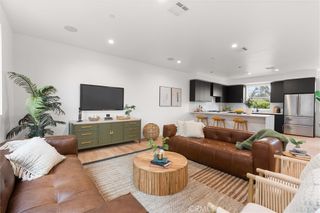 6051 N Tujunga Avenue, North Hollywood, CA 91606