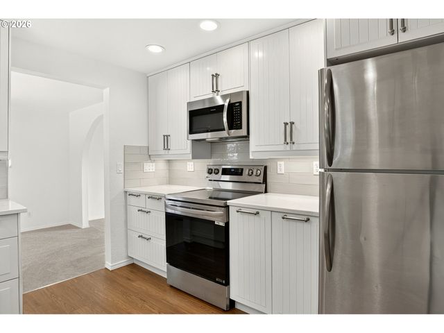 6542 Sw 88TH Ave, Portland, OR 97223