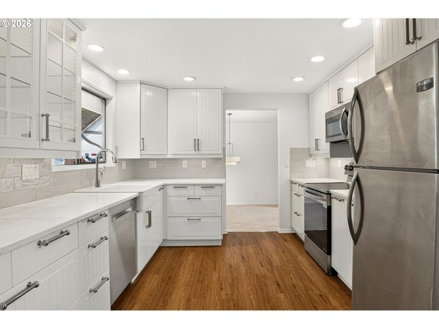 6542 Sw 88TH Ave, Portland, OR 97223
