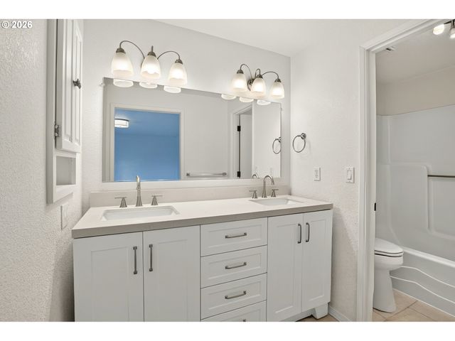 6542 Sw 88TH Ave, Portland, OR 97223
