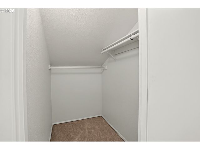 6542 Sw 88TH Ave, Portland, OR 97223