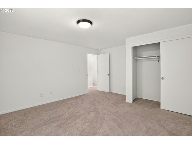 6542 Sw 88TH Ave, Portland, OR 97223