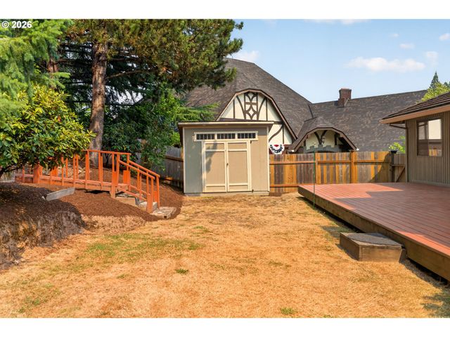6542 Sw 88TH Ave, Portland, OR 97223