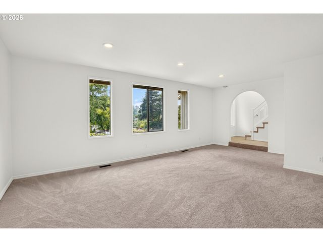6542 Sw 88TH Ave, Portland, OR 97223
