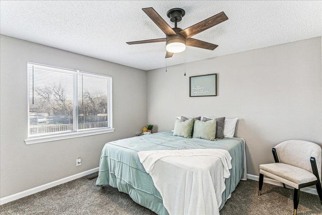 6817 E Winterberry Cir, Wichita, KS 67226