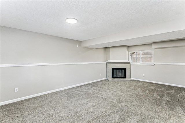 6817 E Winterberry Cir, Wichita, KS 67226