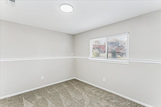 6817 E Winterberry Cir, Wichita, KS 67226