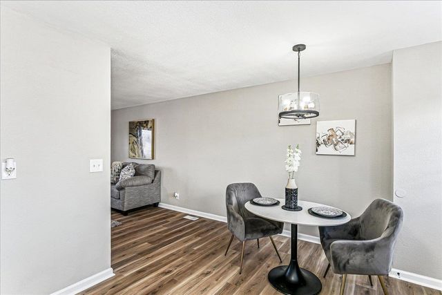 6817 E Winterberry Cir, Wichita, KS 67226