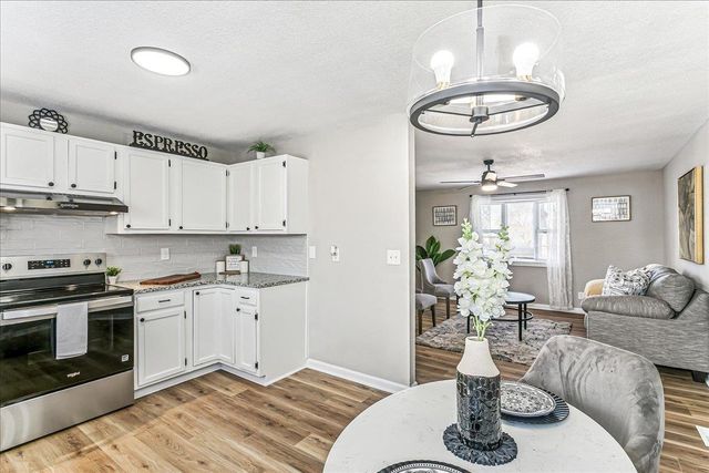 6817 E Winterberry Cir, Wichita, KS 67226