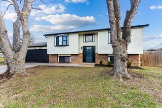 6817 E Winterberry Cir, Wichita, KS 67226