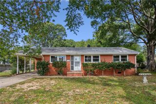 290 Colony RD, Newport News, VA 23602