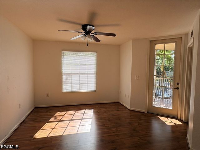 4113 residence DR 213, Fort Myers, FL 33901