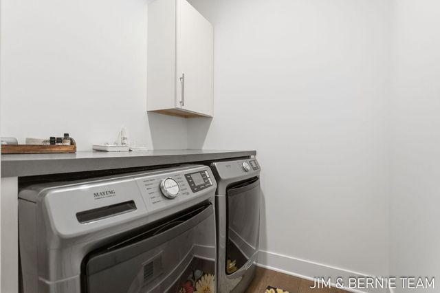 6225 Lighthouse Court, Saugatuck, MI 49453