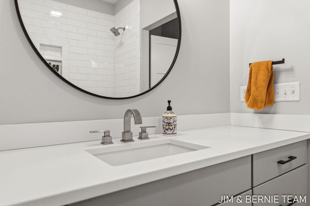 6225 Lighthouse Court, Saugatuck, MI 49453