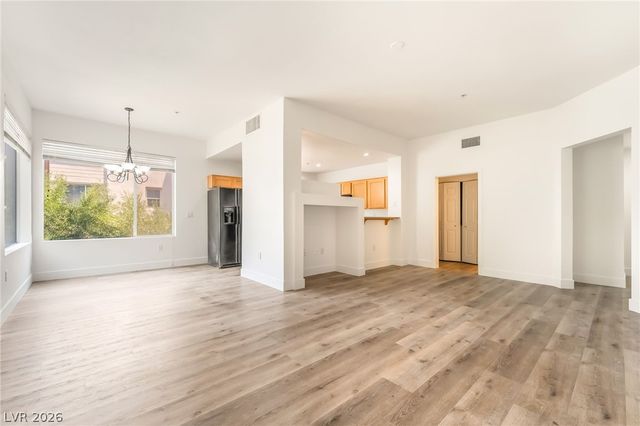 59 East Agate Avenue 303, Las Vegas, NV 89123