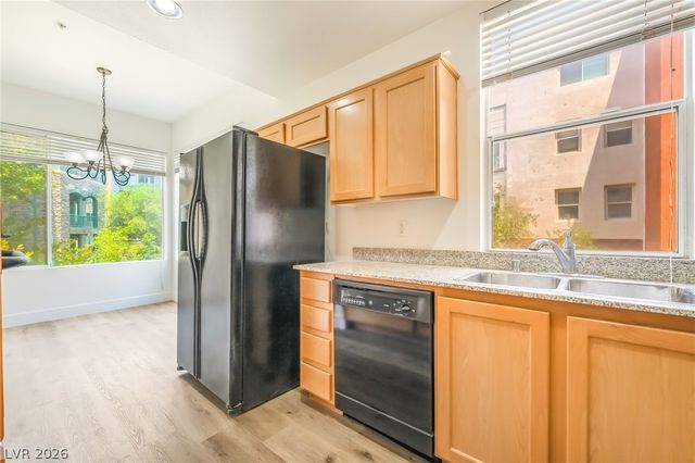 59 East Agate Avenue 303, Las Vegas, NV 89123