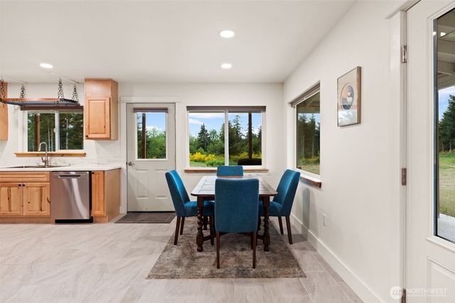 1363 E Crestview Drive, Shelton, WA 98584