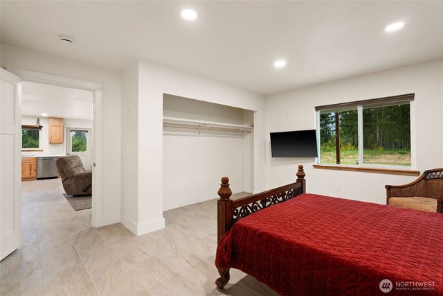 1363 E Crestview Drive, Shelton, WA 98584