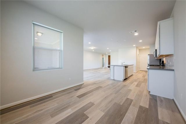 204 Cold Spring LOOP, Bastrop, TX 78602