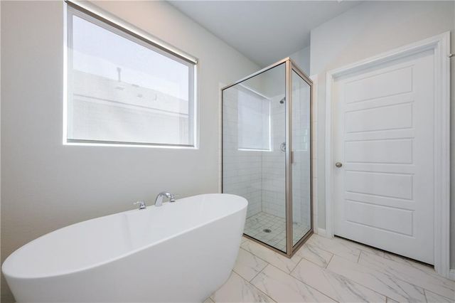 204 Cold Spring LOOP, Bastrop, TX 78602