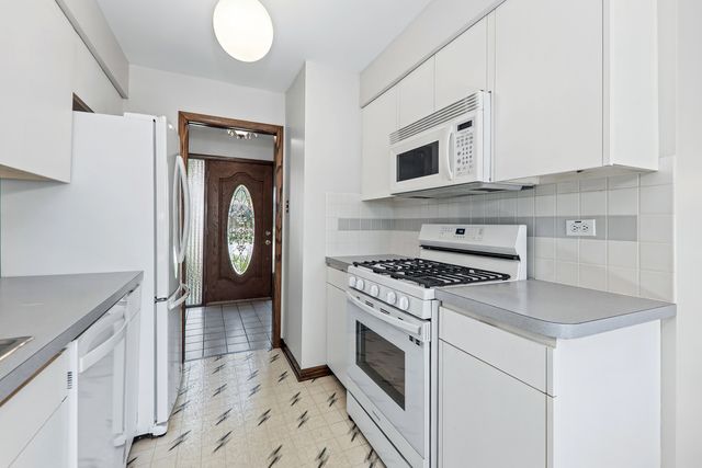 9200 Austin Avenue, Oak Lawn, IL 60453
