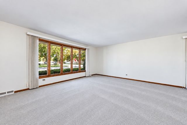 9200 Austin Avenue, Oak Lawn, IL 60453