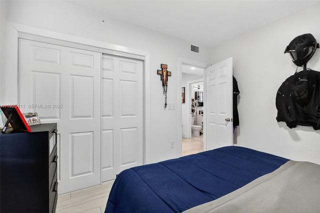 15925 NW 19th Ave, Miami Gardens, FL 33054