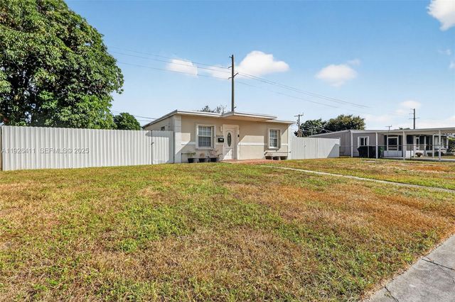 15925 NW 19th Ave, Miami Gardens, FL 33054