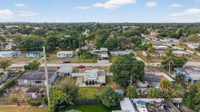 15925 NW 19th Ave, Miami Gardens, FL 33054