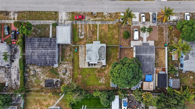 15925 NW 19th Ave, Miami Gardens, FL 33054