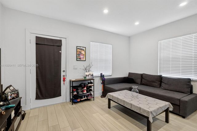 15925 NW 19th Ave, Miami Gardens, FL 33054