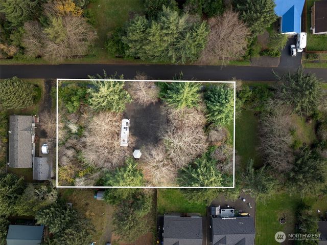 337 Mast Ave NW, Ocean Shores, WA 98569