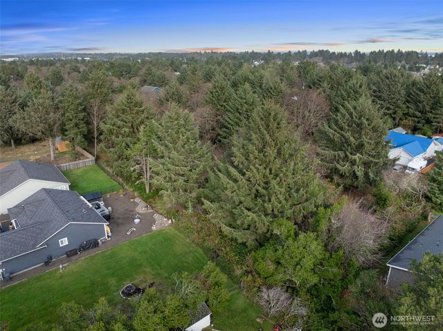 337 Mast Ave NW, Ocean Shores, WA 98569