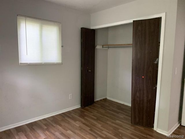 601 W Alma Avenue, Flint, MI 48505
